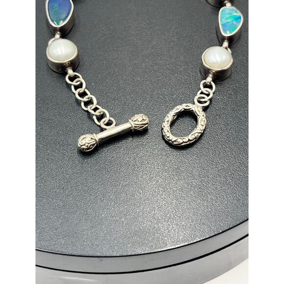Sterling Silver Natural Pearl and Opal Gemstone Toggle Bracelet 7"
19.7g - Picture 12 of 13